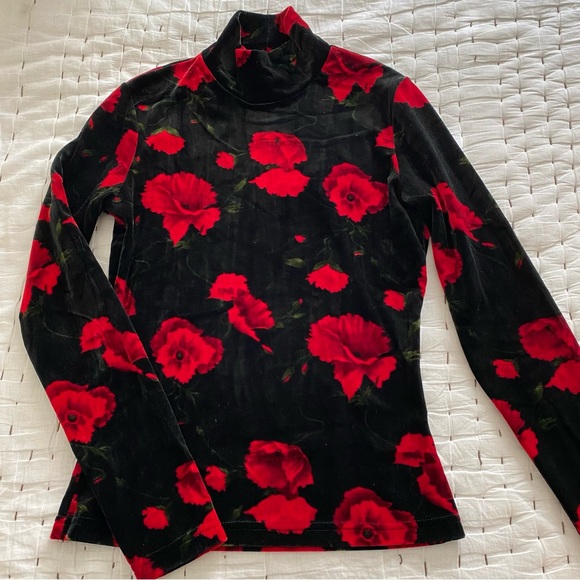 CACHE Vintage Red Floral Velvet Turtleneck Top Size S - Picture 6 of 6